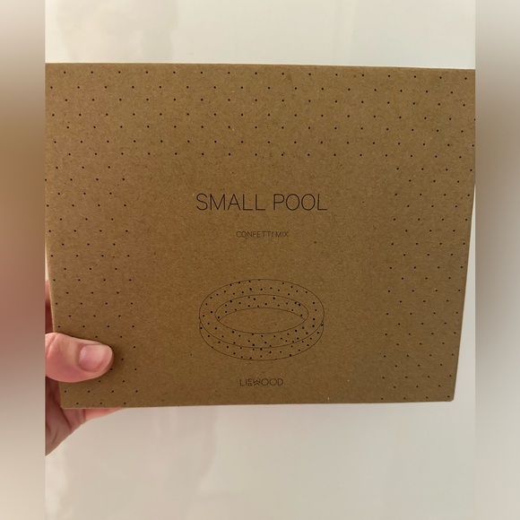 Liewood Small Confetti Pool -brand new in the box - Picture 3 of 4